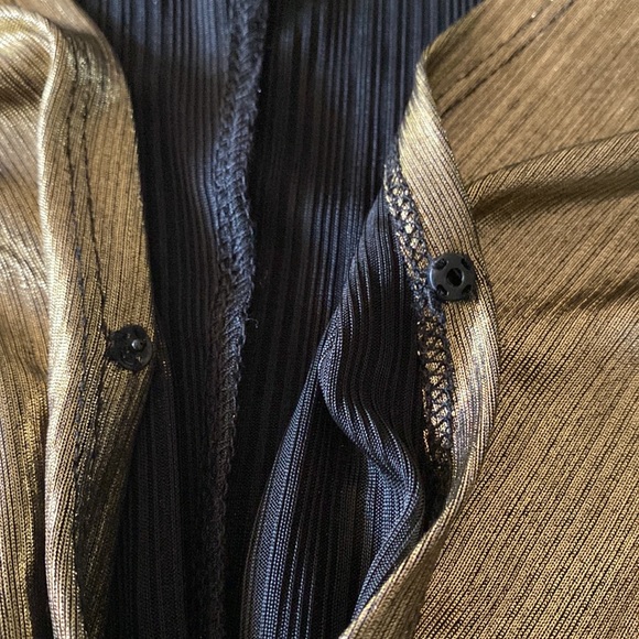 BOLD elements metallic gold dress. - Picture 16 of 17